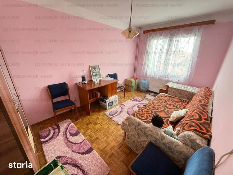 Apartament cu 3 camere în Astra