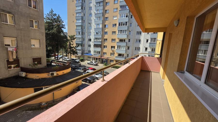 Apartament cu 2 camere decomandat în Ultracentral