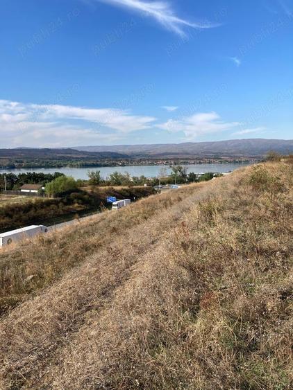 Teren de 3439 mp, în Central