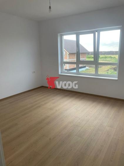 Duplex cu 5 camere cu Canalizare în Săcălaz