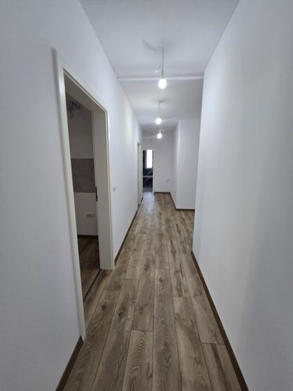 Apartament cu 3 camere decomandat în Giroc