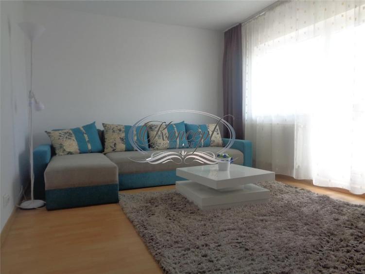 Apartament cu 3 camere decomandat, mobilat în Zorilor