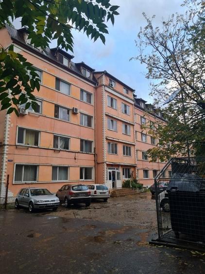 Garsonieră decomandată în Iosia