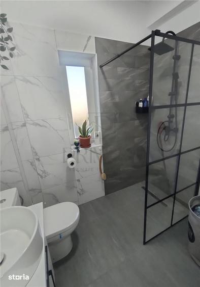 Duplex separat prin C.T - personalizare interioara - acces facil - 1