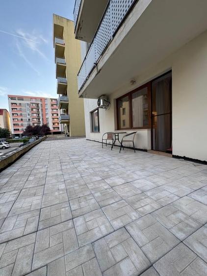 Apartament cu 2 camere semidecomandat, mobilat în Torontalului