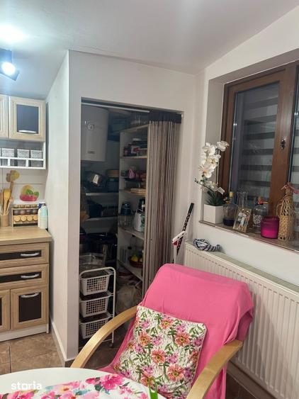 Casa cu 4 camere, curte ?i acces asfaltat - 12