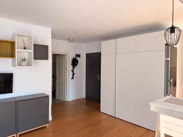 Apartament cu 2 camere semidecomandat în Vest
