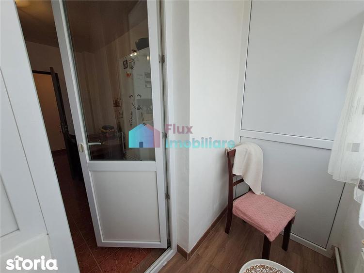 Apartament cu 2 camere decomandat în Precista