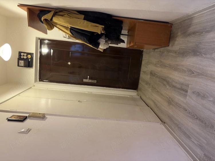 Apartament cu 3 camere decomandat în Tineretului