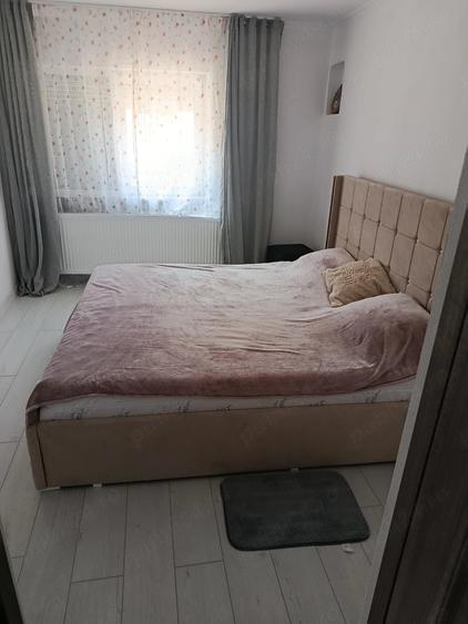 Casă cu 4 camere cu Teren 440 Mp în Central