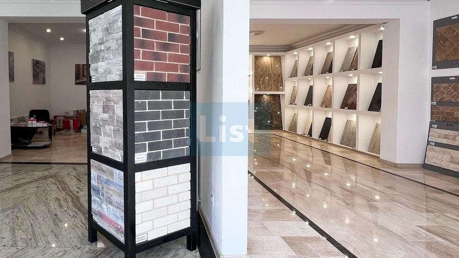 Spațiu comercial, de 110 mp, în Centrul Civic