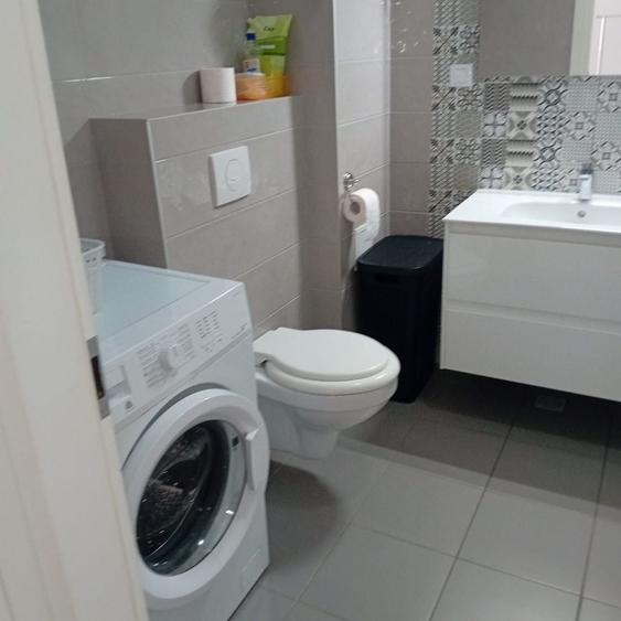 Garsonieră decomandată în Central