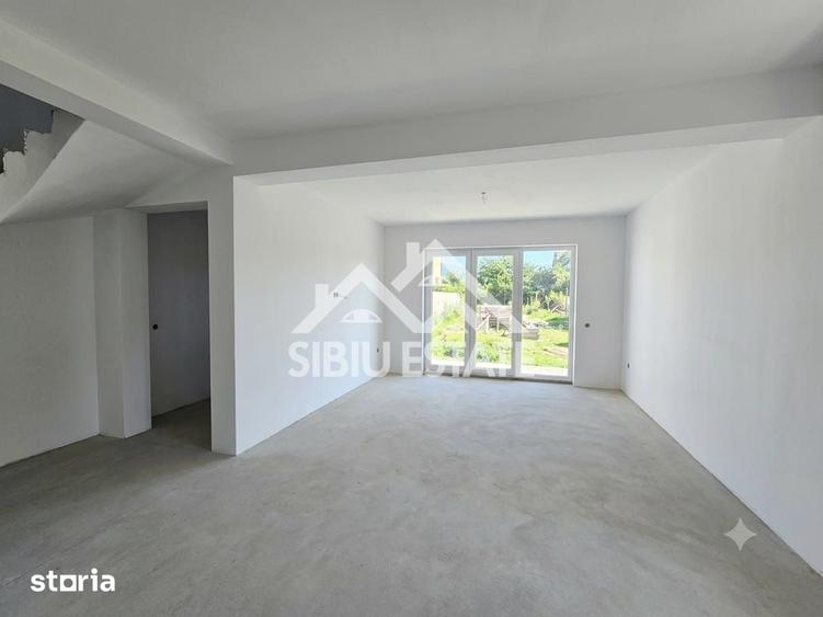 Casă cu 4 camere cu Teren 520 Mp în Gușterița