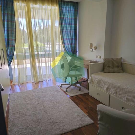 Apartament cu 3 camere, mobilat în Nord