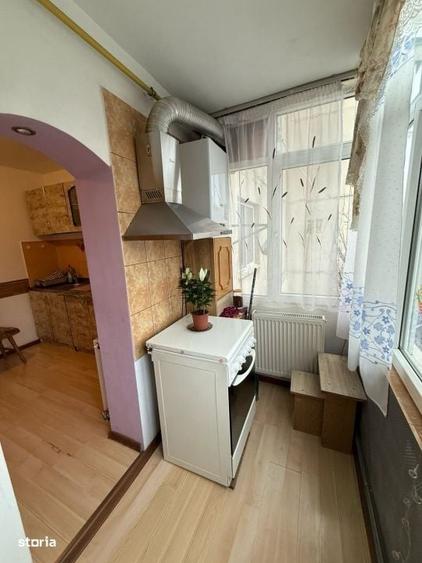 Apartament cu 3 camere decomandat în 1 Mai