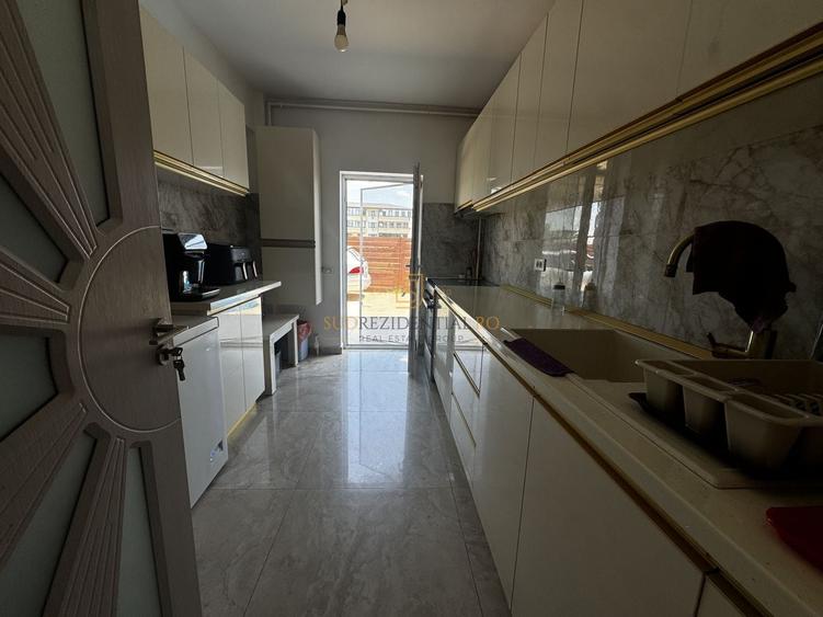 Apartament cu 3 camere decomandat în Nord