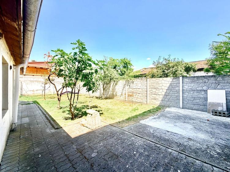 Casă individuală cu 8 camere cu Canalizare în Elisabetin