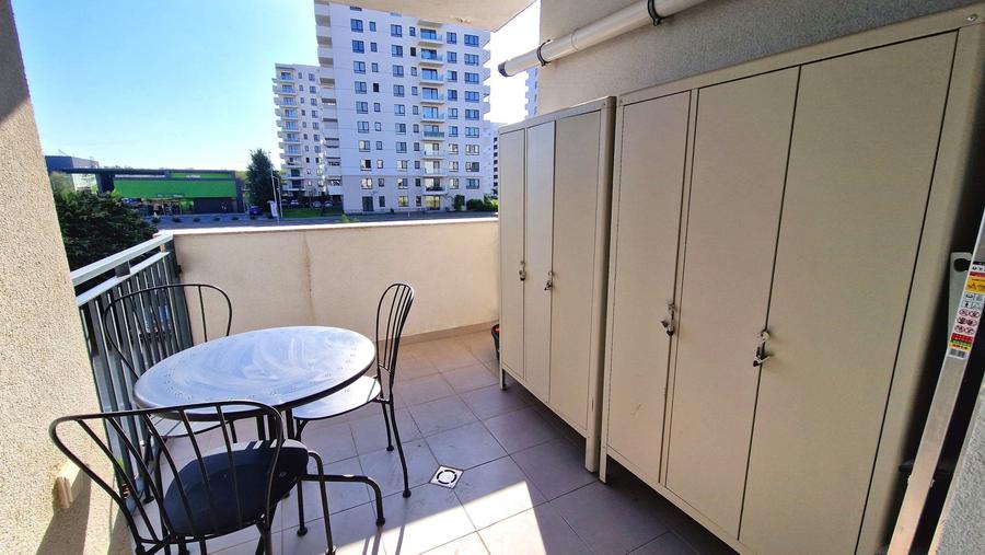 Apartament cu 3 camere decomandat, mobilat în Băneasa