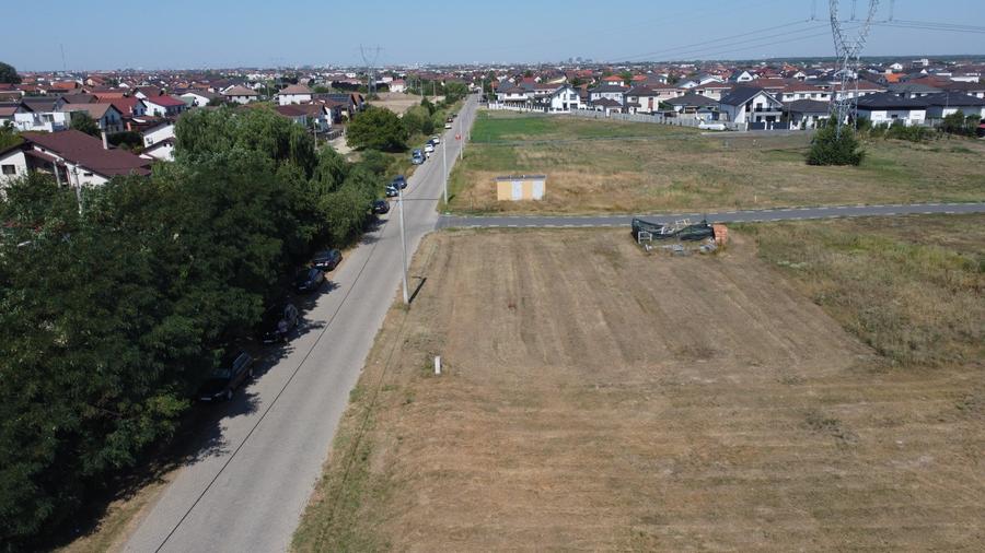 Teren Construcții intravilan de 810 mp, în Moșnița Nouă