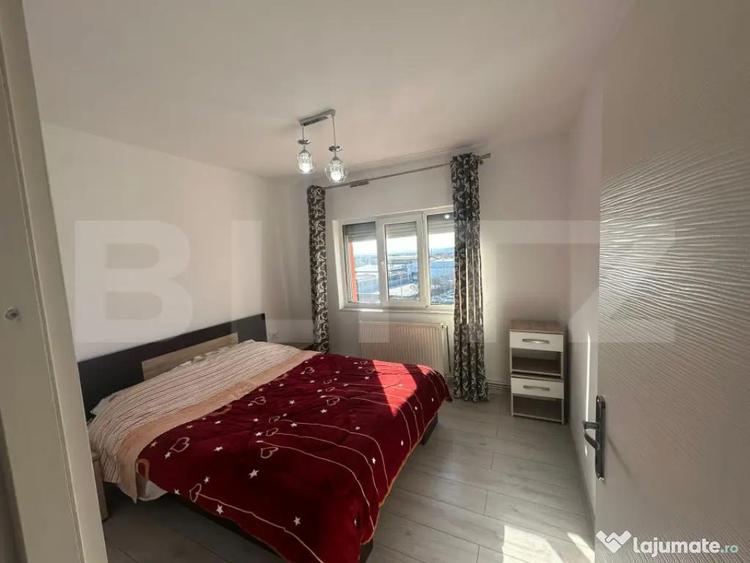 Apartament 2 camere, decomandat, zona Mall - 1