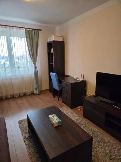 Apartament cu 2 camere decomandat în Cetate