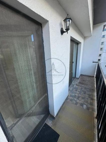 Apartament cu 3 camere decomandat în Calea Moldovei