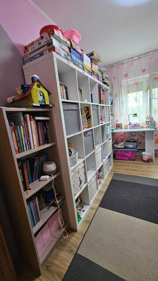 Apartament cu 3 camere semidecomandat în Aurel Vlaicu