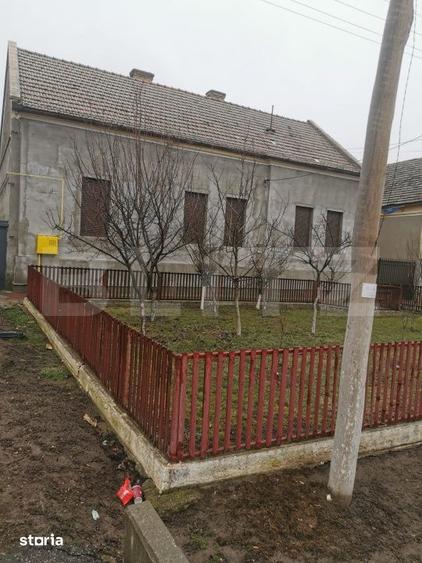 Casă cu 6 camere cu Teren 1500 Mp în Central