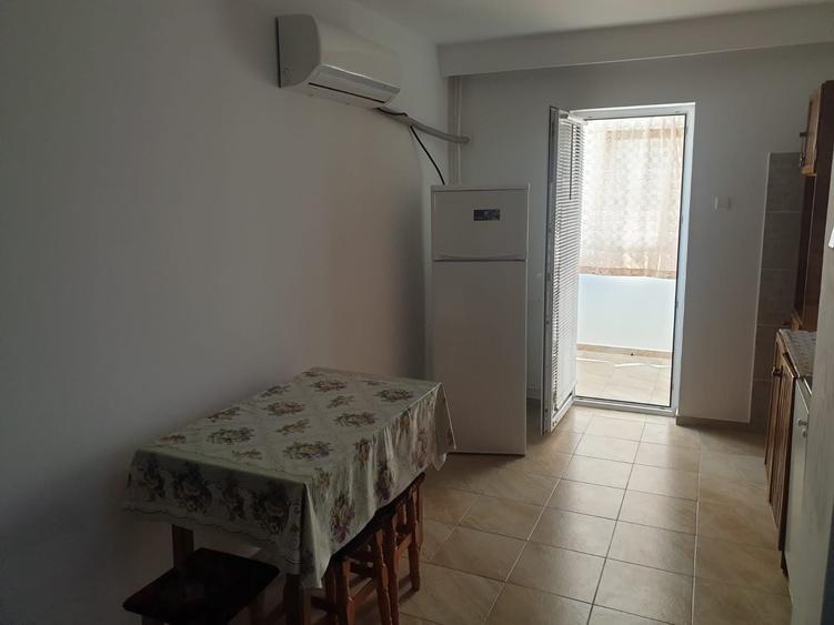 Apartament cu 2 camere decomandat în Boldești
