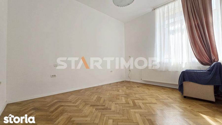 Apartament cu 4 camere în Central
