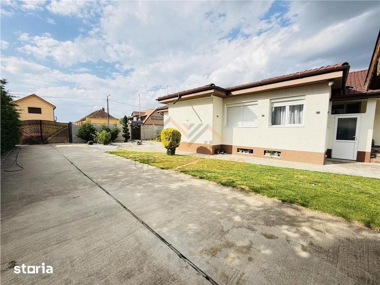 Casă cu 5 camere cu Teren 1000 Mp în Girișu de Criș