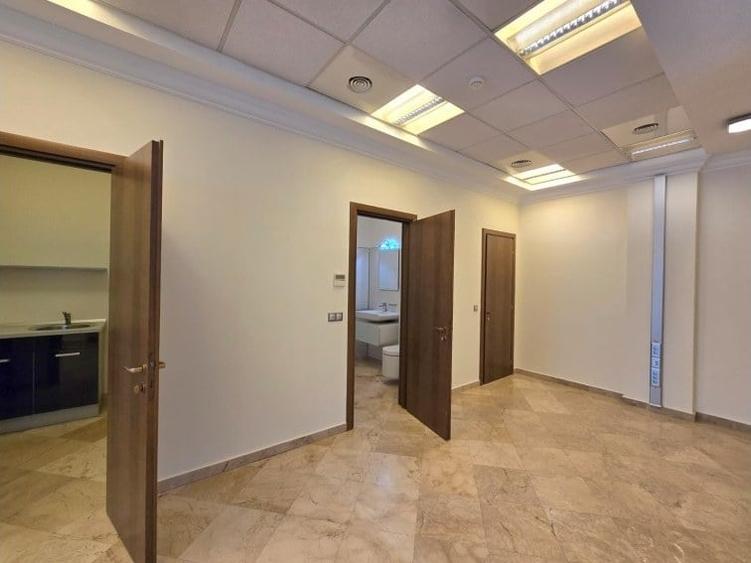 Spațiu comercial, de 81 mp, în P-ța Romană