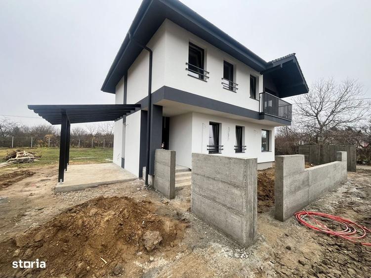Casă cu 3 camere în Bercu Roșu