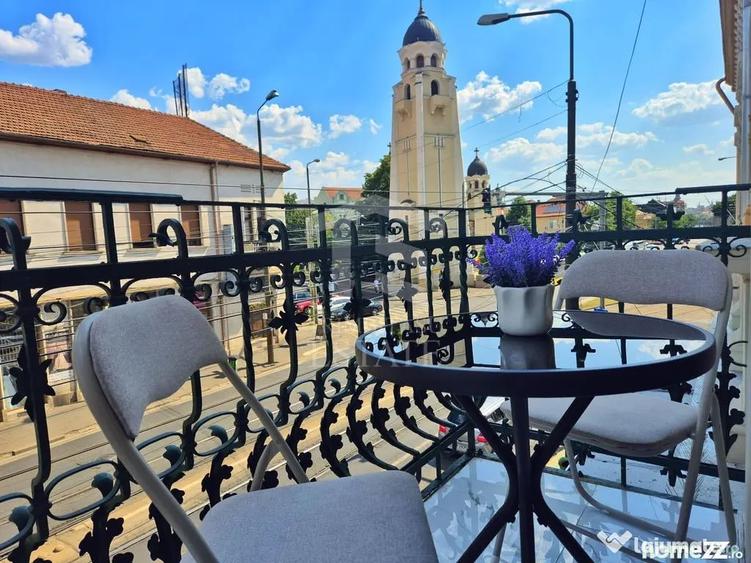 Apartament cu 2 camere semidecomandat în P-ța Maria