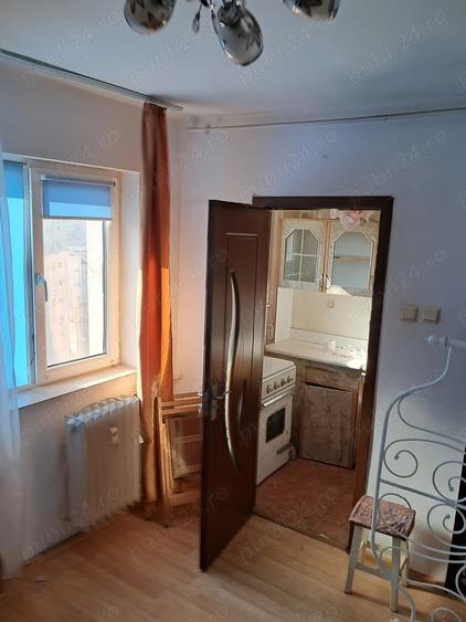 Garsonieră semidecomandată în Titan