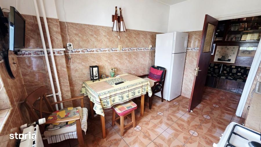 Apartament cu 3 camere decomandat, mobilat în Iancului