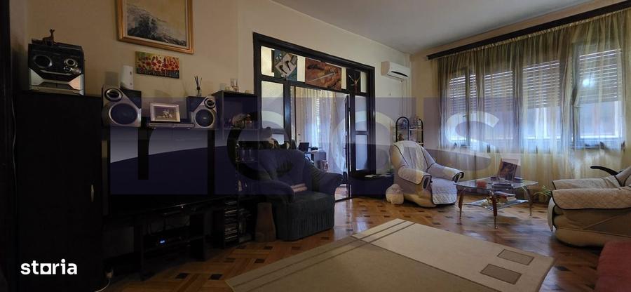 Apartament cu 3 camere semidecomandat în Universitate