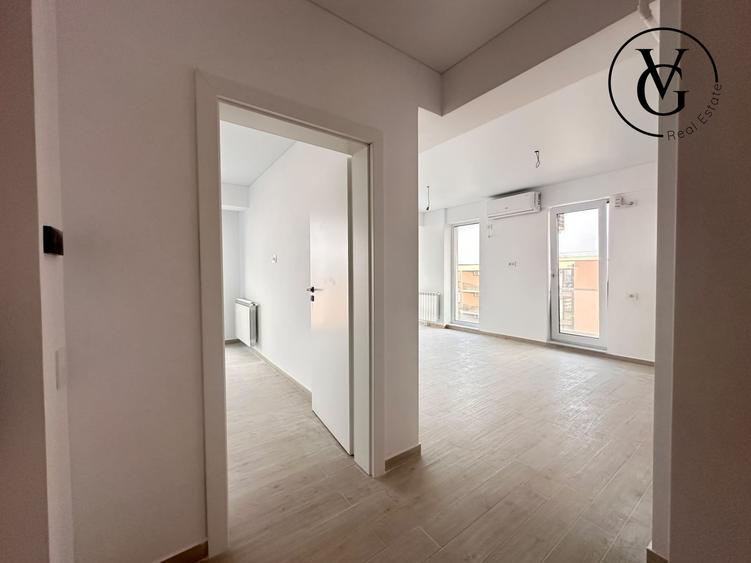 Apartament cu 3 camere semidecomandat în Mamaia-Sat