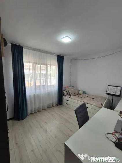 Casă cu 3 camere cu Teren 350 Mp în Șimnicu de Sus