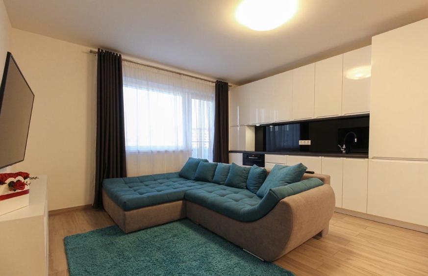 Apartament cu 2 camere semidecomandat în Florești