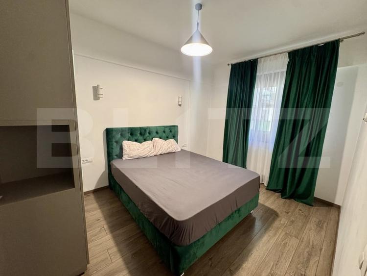 Apartament cu 3 camere decomandat, mobilat în Central