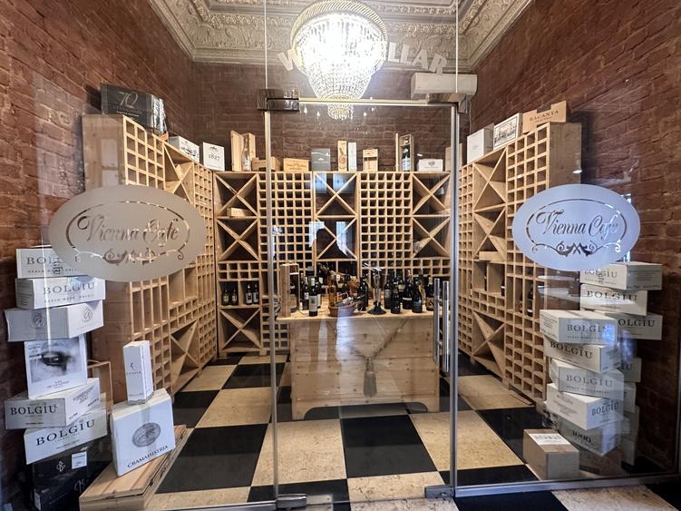 Spațiu comercial, de 500 mp, în Central