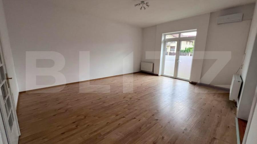 Spațiu comercial, de 180 mp, în Central