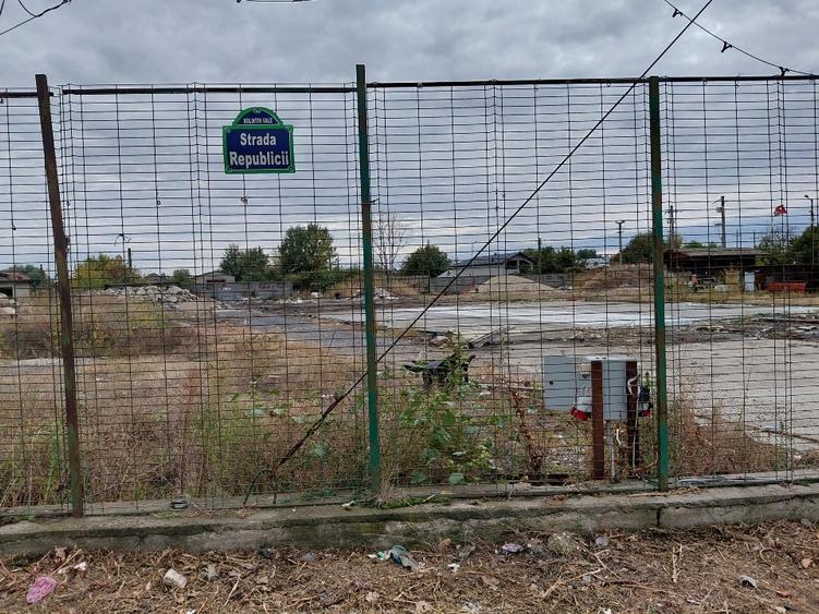 Teren Construcții intravilan de 7253 mp, în Central