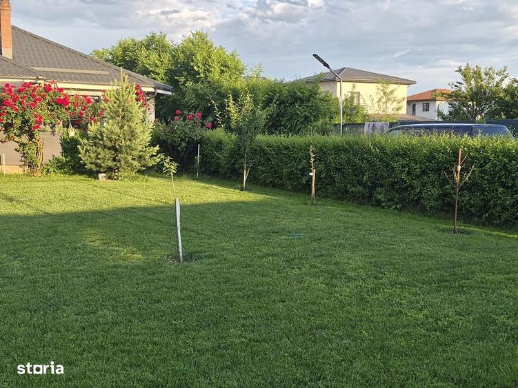 Casă cu 4 camere în Dragomirești-Deal