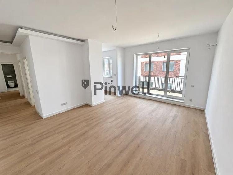 Apartament cu 3 camere decomandat în Voluntari