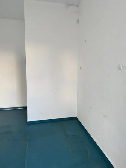 Spațiu comercial, de 20 mp, în Libertății
