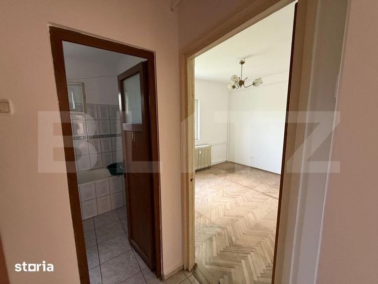 Apartament cu 3 camere semidecomandat în Nord