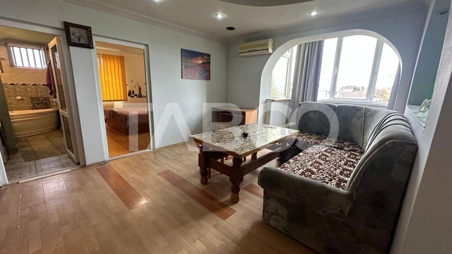 Apartament etaj intermediar 3 camere 2 balcoane zona Terezian Sibiu - 2