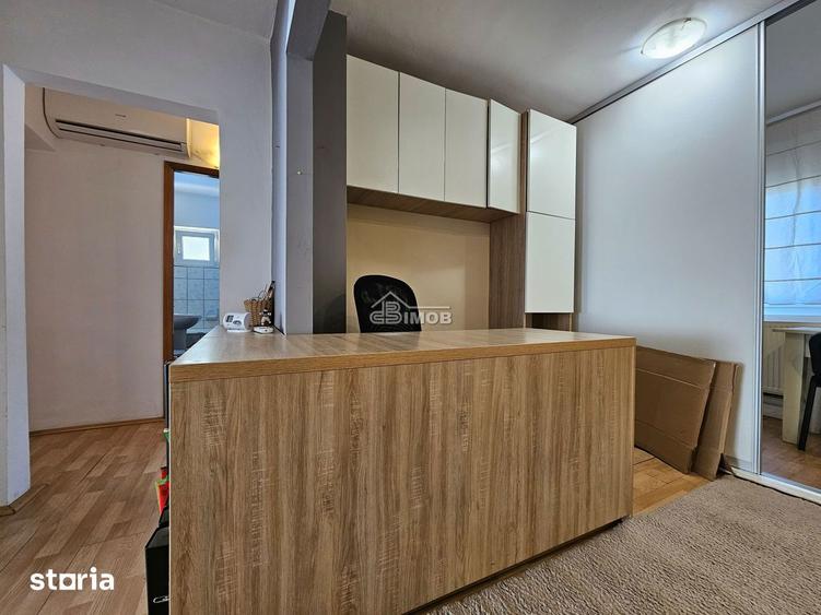 Apartament cu 3 camere decomandat în Micro 11